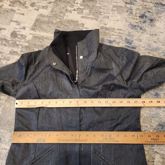 Brooks PureProject Shelter Womens Jacket Grey Herringbone. small. Reflective - Picture 15 of 16